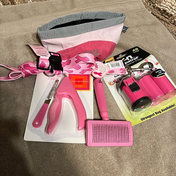 Assorted dog supplies leash collar poop bags travel bowl brush nail clippers - Picture 1 of 5